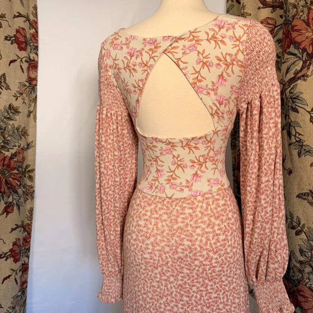 FREE PEOPLE Floral Mixed Print Maxi Dress with billowed sleeves and open back - Picture 5 of 13